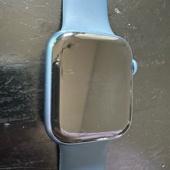 Apple Watch Series 7 45mm - Picture 3 of 5